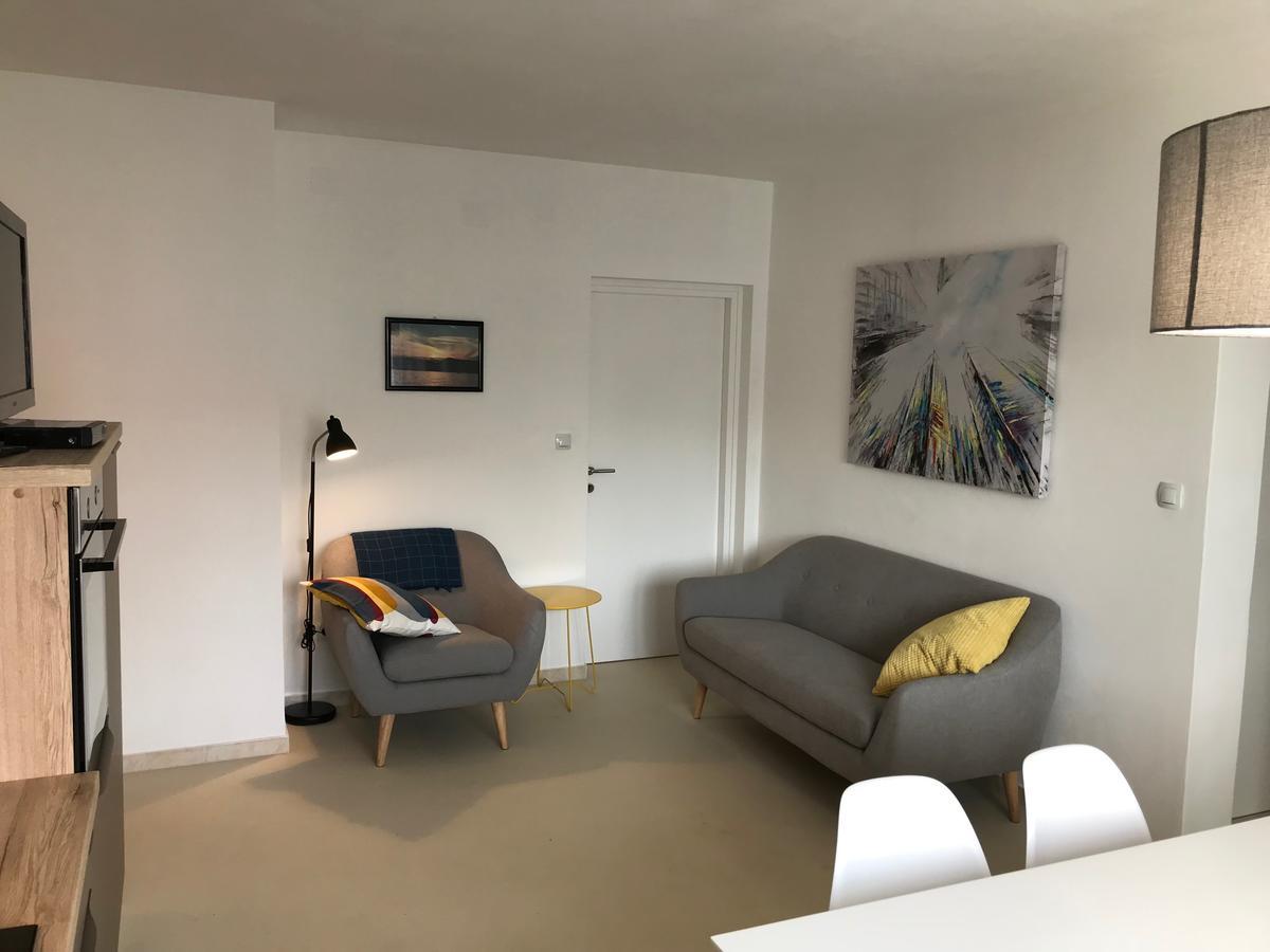 Apartments Renata Pinezići 外观 照片